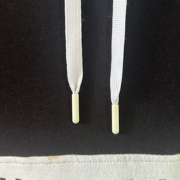 Calvin Klein Sweatshirt Hoodie - Picture 3 of 4